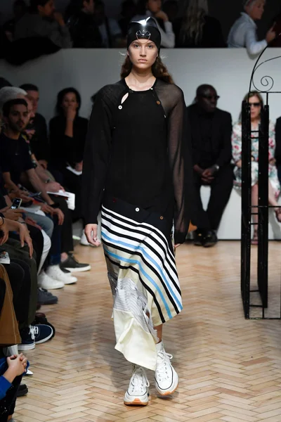 Look 35
